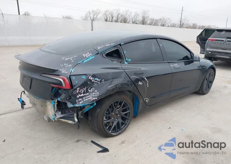 2024 Tesla Model 3 Long Range Dual Motor All-Wheel Drive/Rear-Wheel Drive z USA, uszkodzony, nr VIN 5YJ3E1EA8RF722613